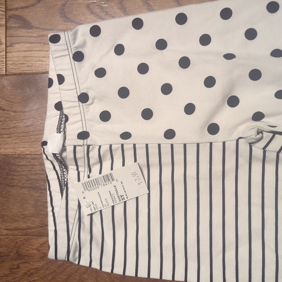 Children's Place Size 5T Black and White Stripes and Polka Dots LeggingPants NWT - Picture 2 of 6